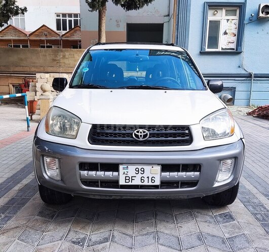 Toyota RAV4-1