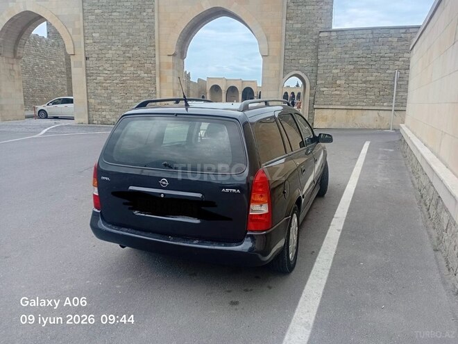 Opel Astra-2