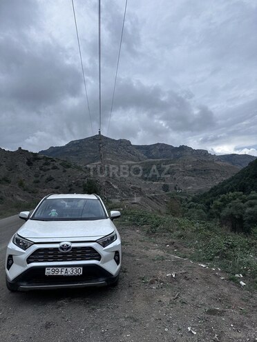 Toyota RAV4-1