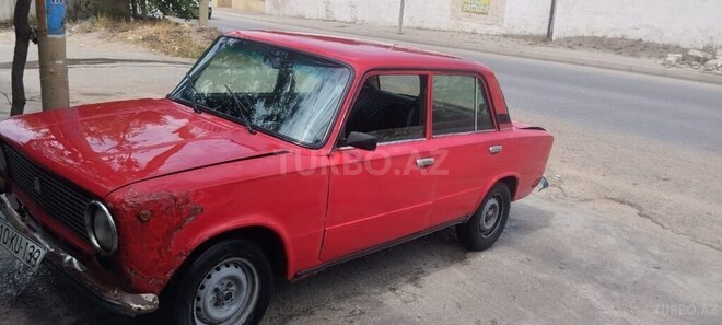 LADA (VAZ) 21011-2