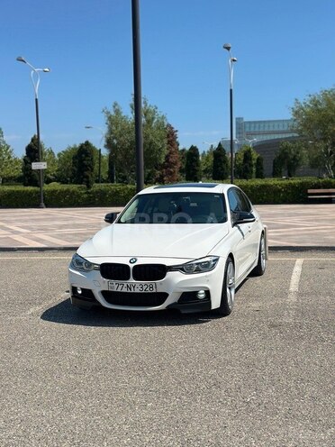 BMW 330-1