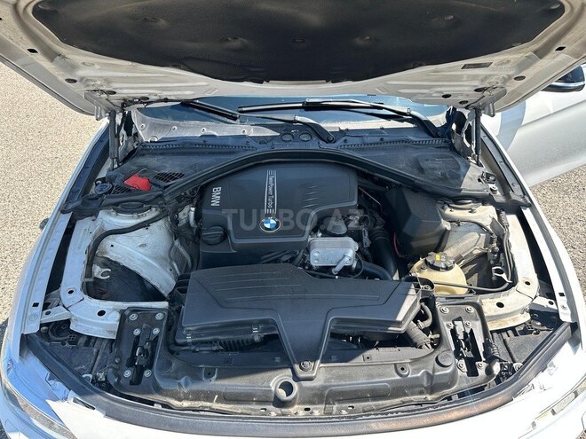 BMW 330-8