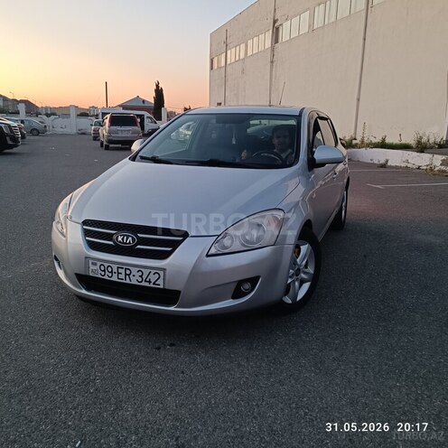 Kia Ceed-1