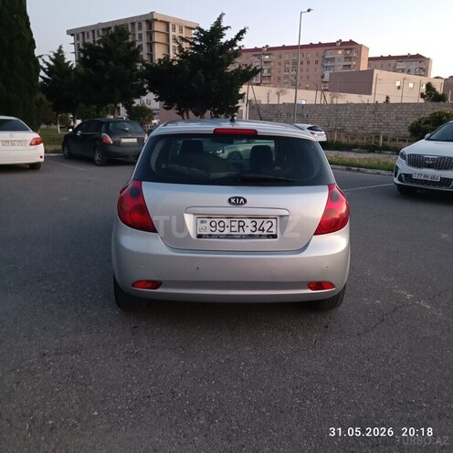 Kia Ceed-11