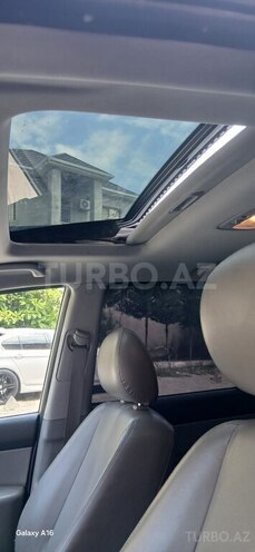 Kia Carens-9