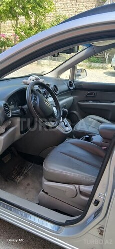 Kia Carens-11