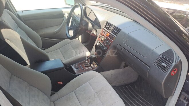 Mercedes C 180-5