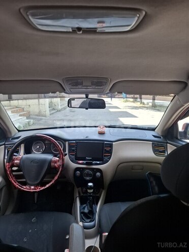 Kia Rio-3