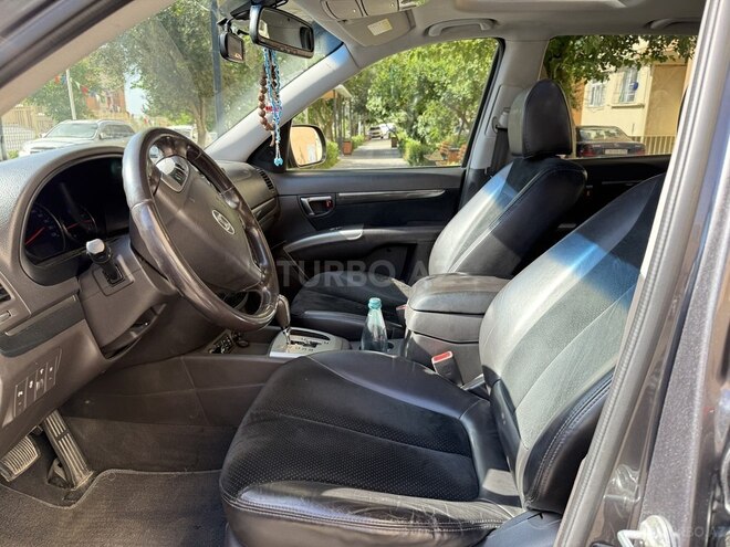 Hyundai Santa Fe-8