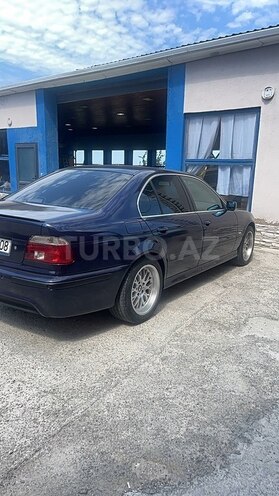 BMW 528-4