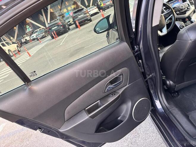 Chevrolet Cruze-10