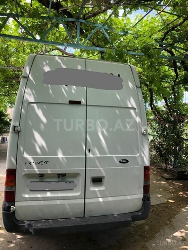 Ford Transit-7