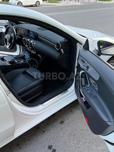 Mercedes CLA 250-8