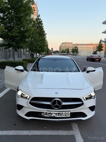 Mercedes CLA 250-1