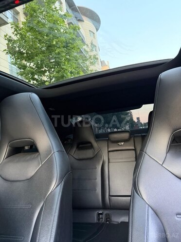 Mercedes CLA 250-9