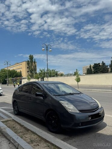 Toyota Prius-1
