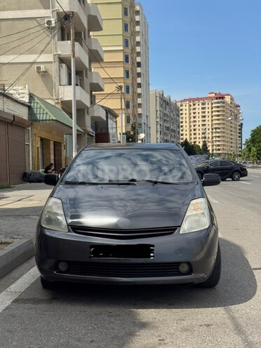 Toyota Prius-3