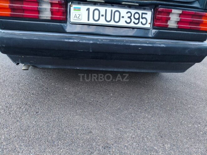 Mercedes 190-10