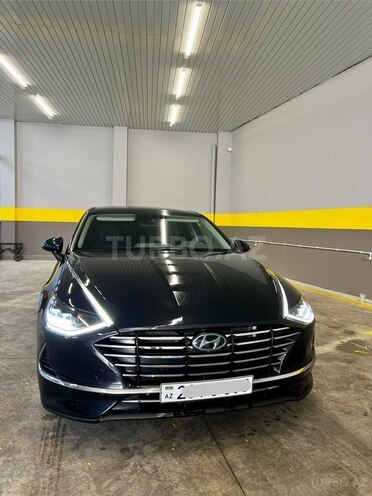 Hyundai Sonata-1
