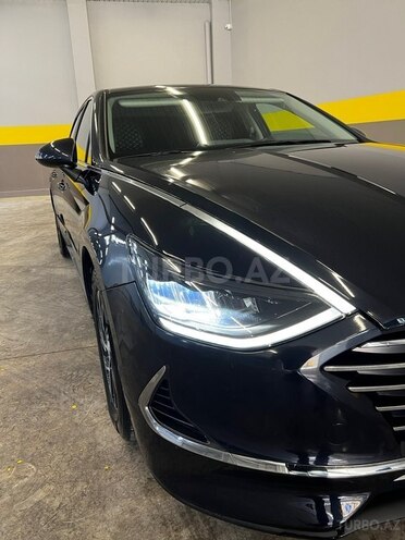 Hyundai Sonata-2