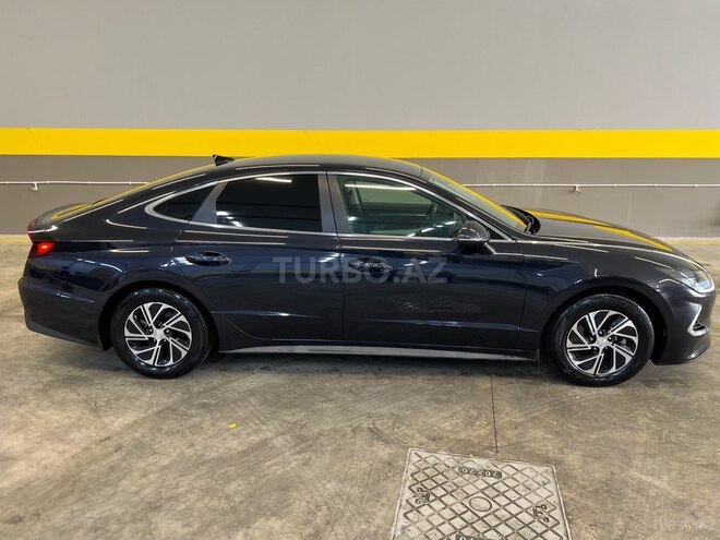 Hyundai Sonata-3
