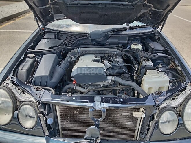 Mercedes E 200-16