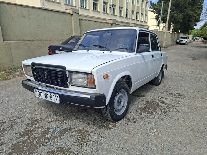 LADA (VAZ) 2107-2