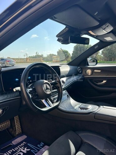 Mercedes E 300 de-6