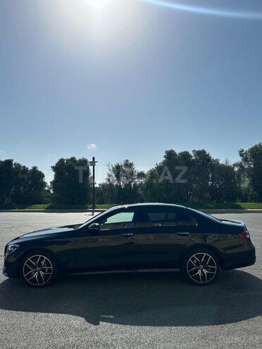 Mercedes E 300 de-4
