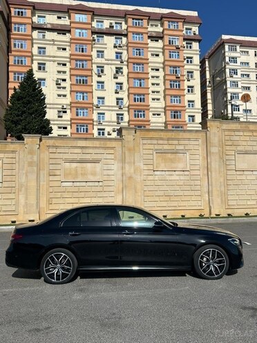 Mercedes E 300 de-5