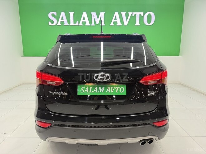 Hyundai Santa Fe-5