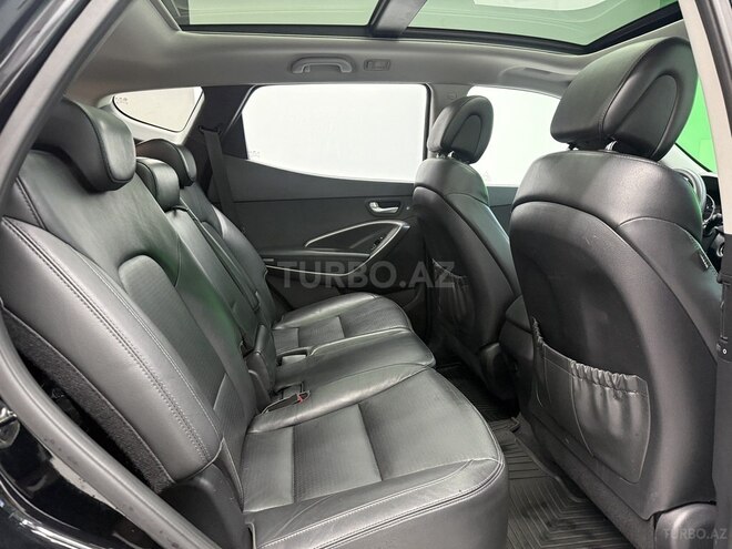 Hyundai Santa Fe-12