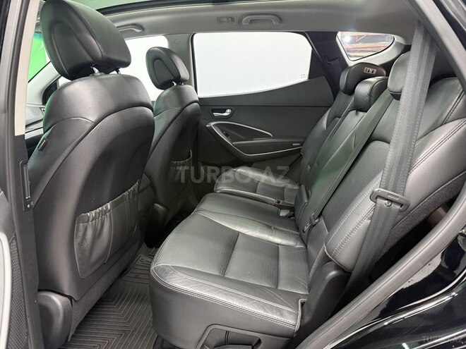 Hyundai Santa Fe-13