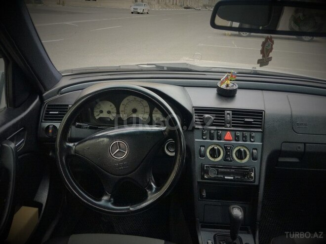 Mercedes C 230-8