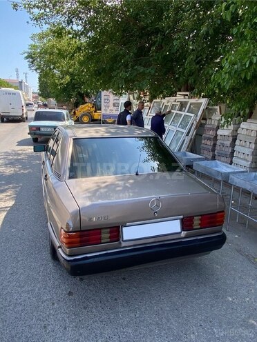 Mercedes 190-3