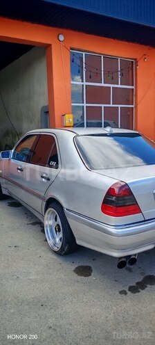 Mercedes C 180-7