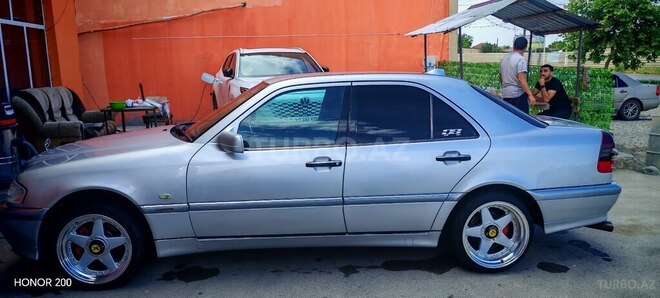 Mercedes C 180-4