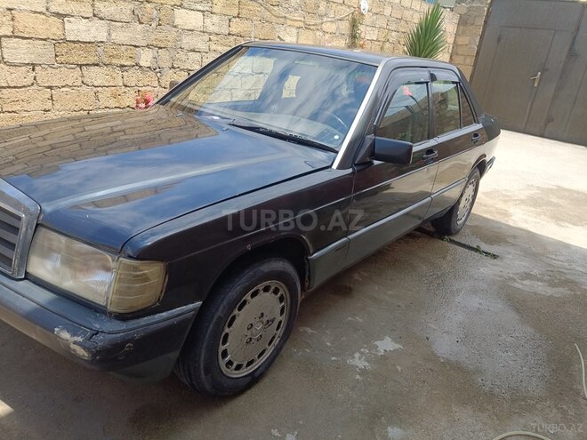 Mercedes 190-6