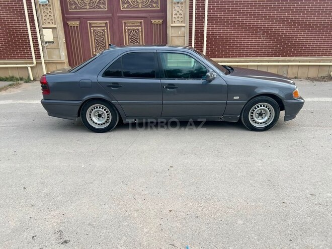 Mercedes C 180-3