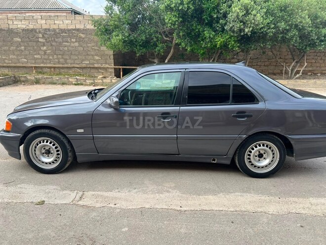 Mercedes C 180-4