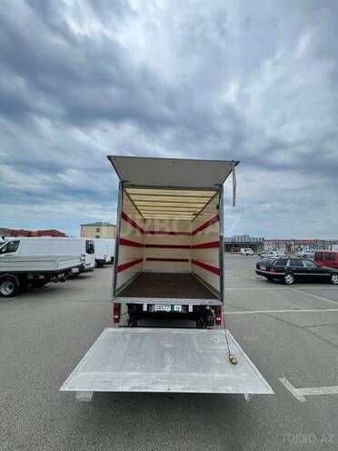 Ford Transit-18