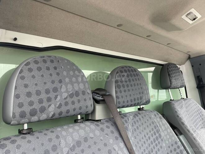 Ford Transit-11