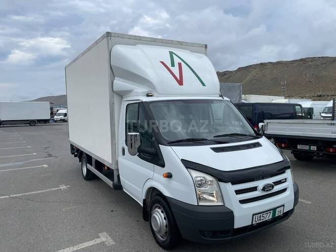 Ford Transit-3
