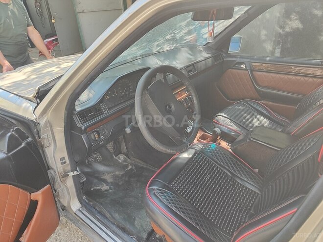 Mercedes 190-7