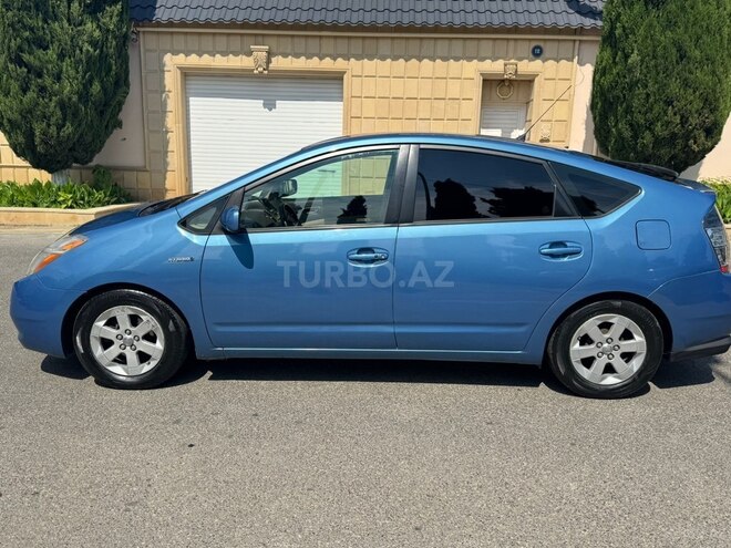Toyota Prius-3
