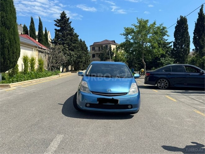 Toyota Prius-1