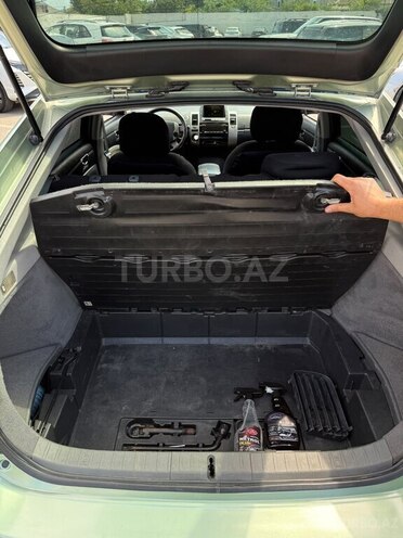 Toyota Prius-11