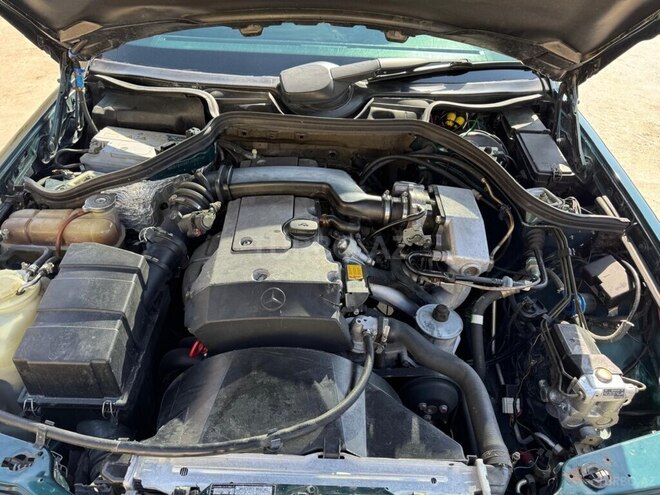 Mercedes E 220-4