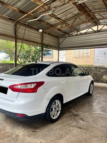 Ford Focus-7