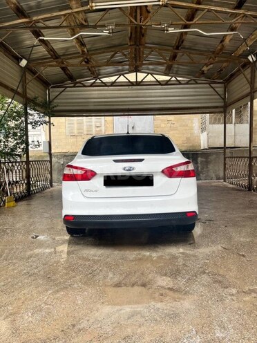 Ford Focus-6